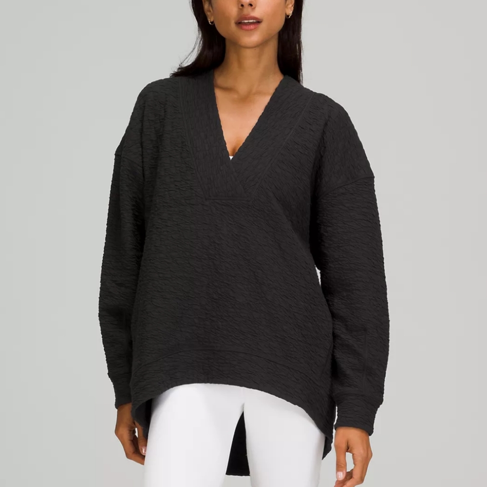 Lululemon Rippled V-Neck pullover